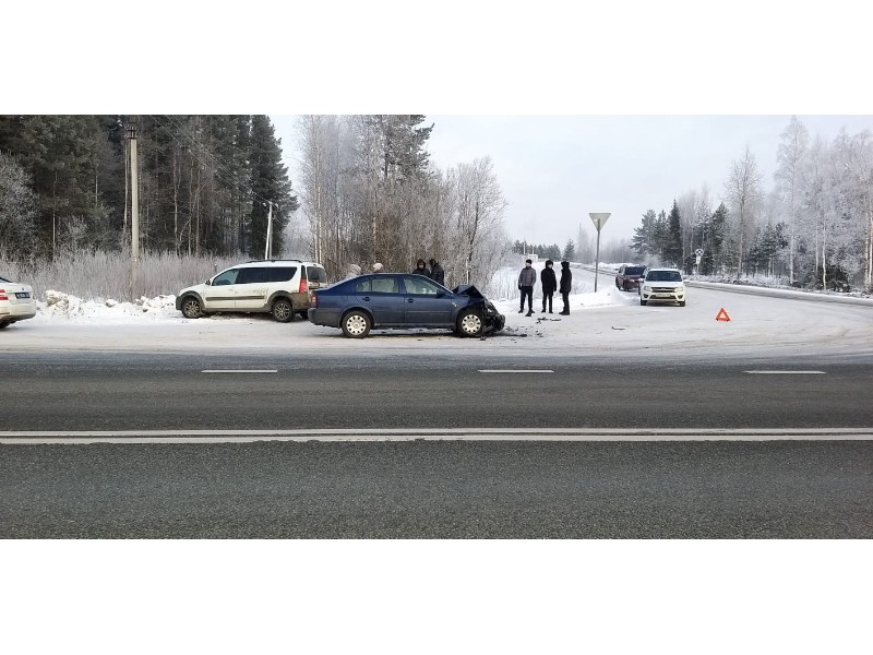 За минувшие три дня на дорогах города Кирово-Чепецка и района автоинспекторами пресечено 50 нарушений ПДД РФ.