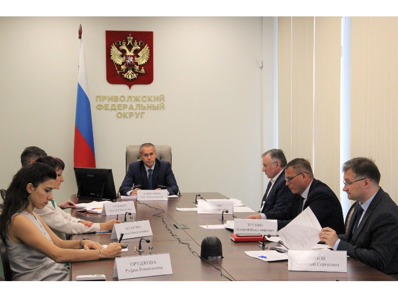 В Приволжском федеральном округе идет подготовка к заседанию Совета по вопросу поддержки работающей молодежи.
