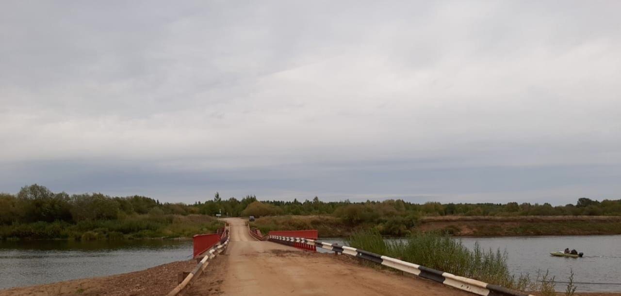 Наплавной мост в Каринторф открыт для грузового транспорта.