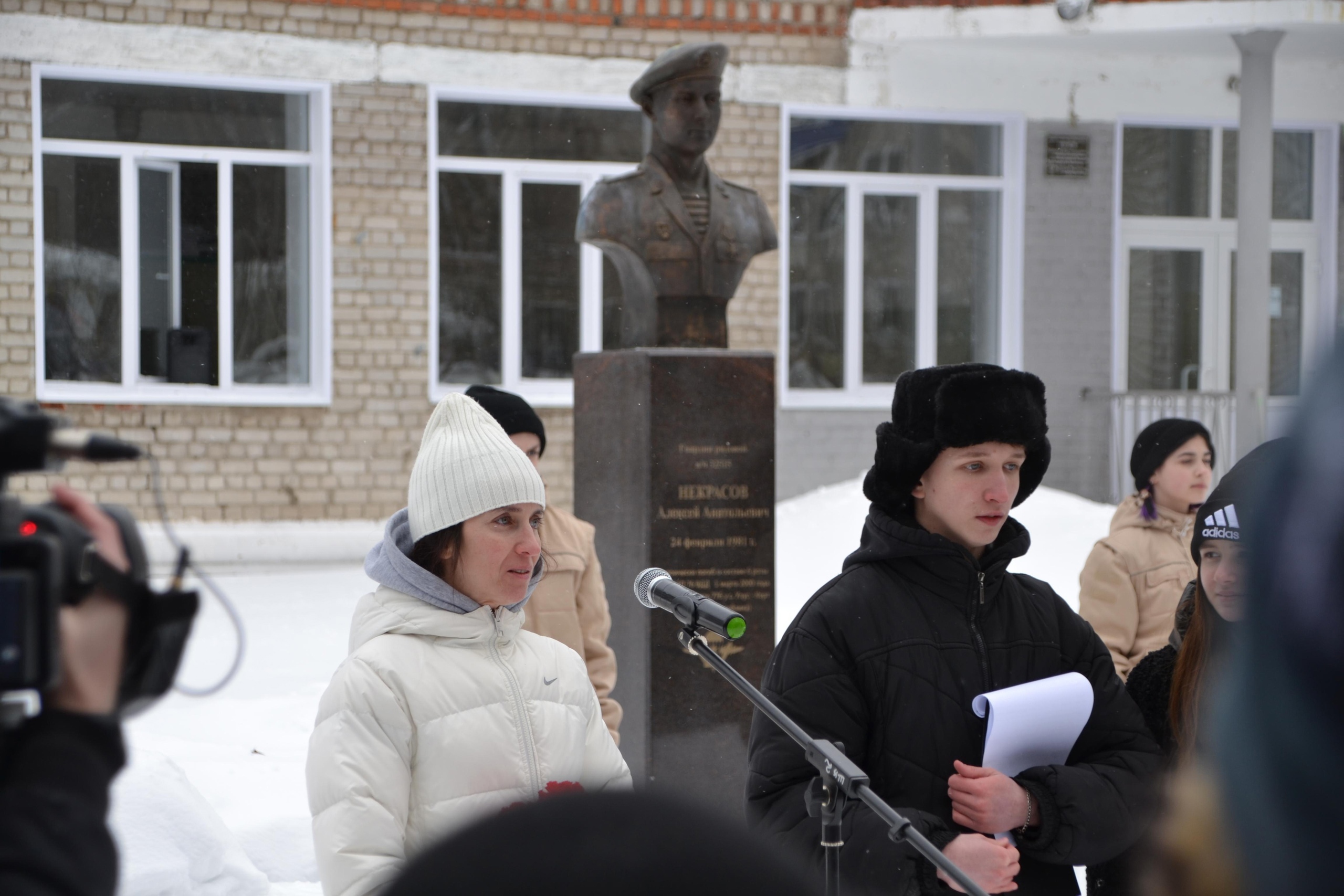 Память героев будет жить вечно.