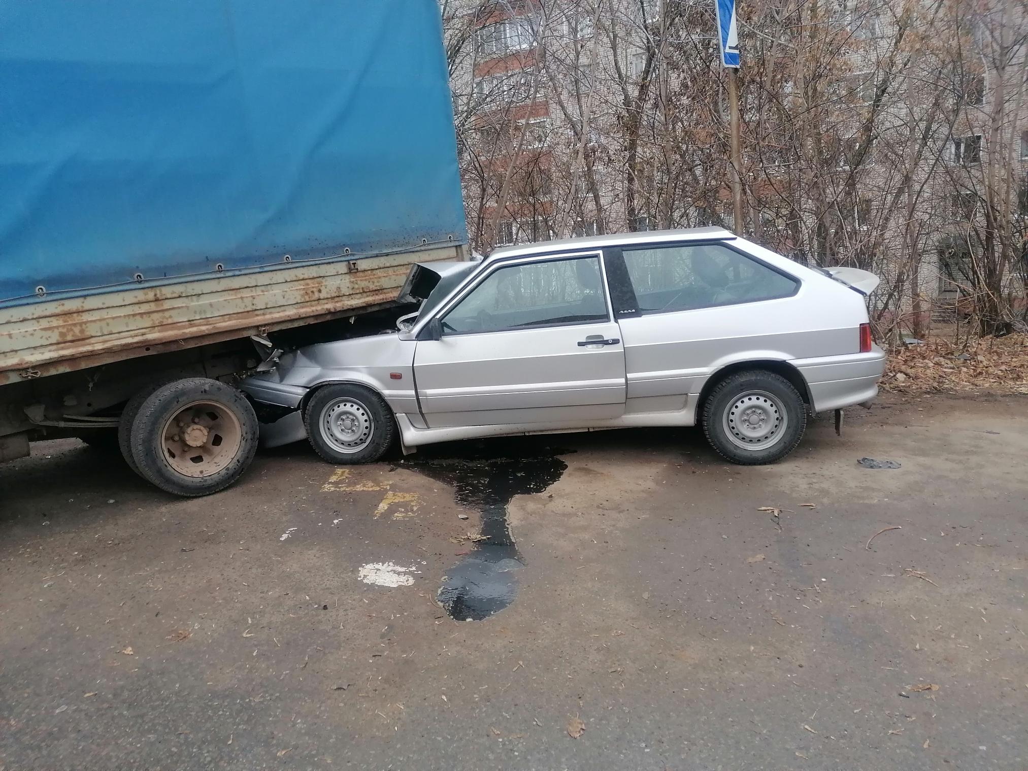 За праздничные и выходные дни  на дорогах города Кирово-Чепецка и Кирово-Чепецкого района 6 человек получили травмы, в том числе 2 несовершеннолетних.