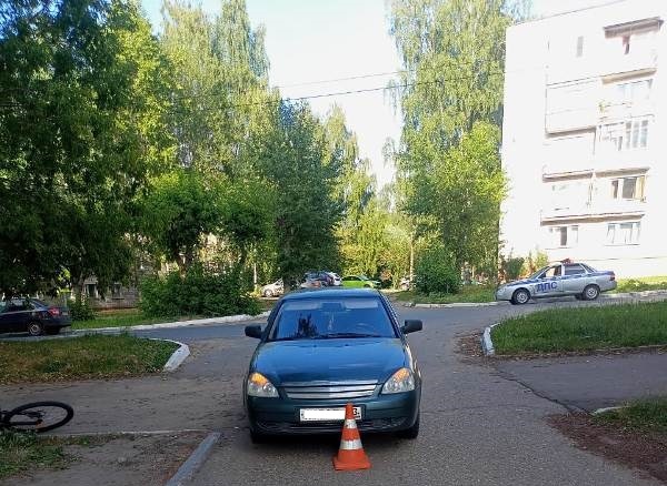 Сотрудники Госавтоинспекции напоминают о безопасности детей на дорогах в летний период. Сотрудники Госавтоинспекции напоминают о безопасности детей на дорогах в летний период.